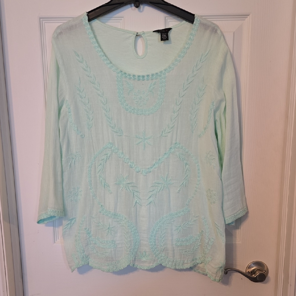 intro. Mint Embroidered Tunic Top